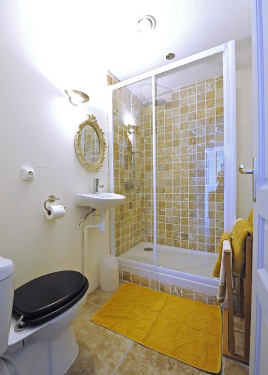 Carcassonne Town House, Rue Barbes Apartment Room photo